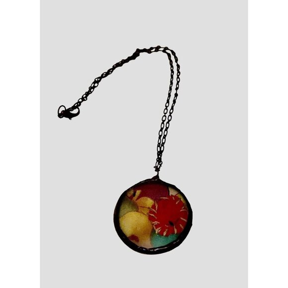 Vintage Handmade Embroidered Framed Quilt Piece Scrap Necklace Unusual Rare - Picture 2 of 2